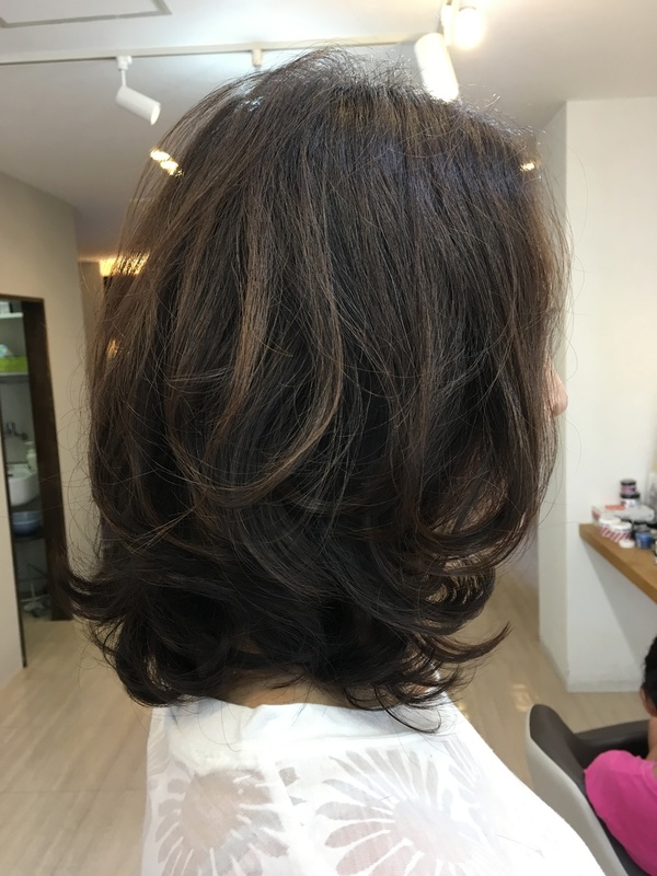 やわらかパーマとランダムカラーのローレイヤー