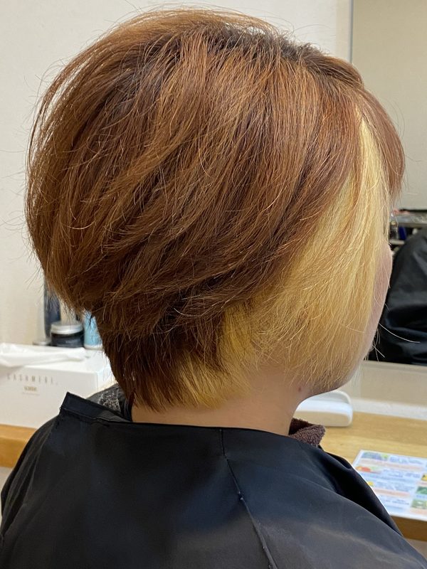 #ブリーチ＃オンカラー＃レッド＃ショート