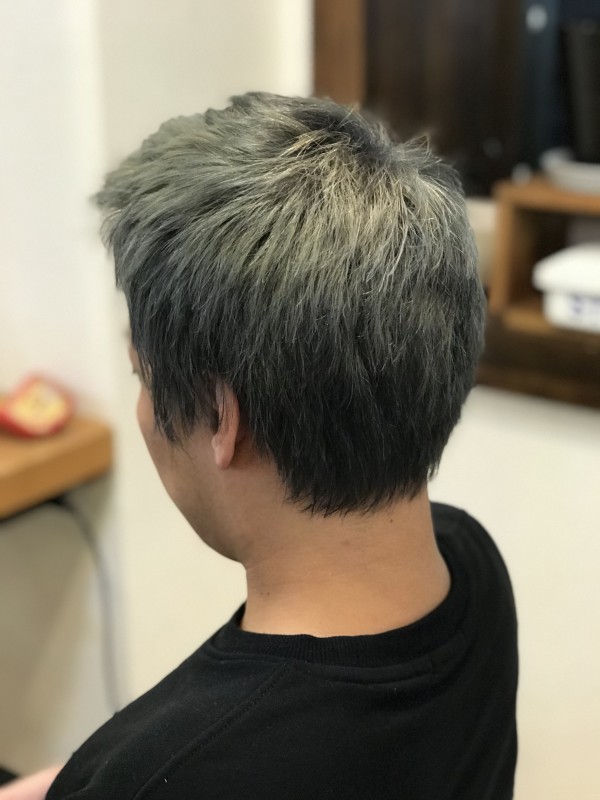 ブリ－チonカラー